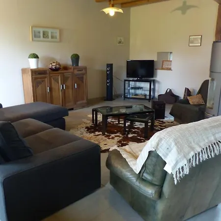 Spacieux Avec Jardin, Terrasse, Bbq Et Cheminee - Fr-1-489-4 Holiday home *